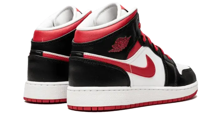 Air Jordan 1 Mid Very Berry