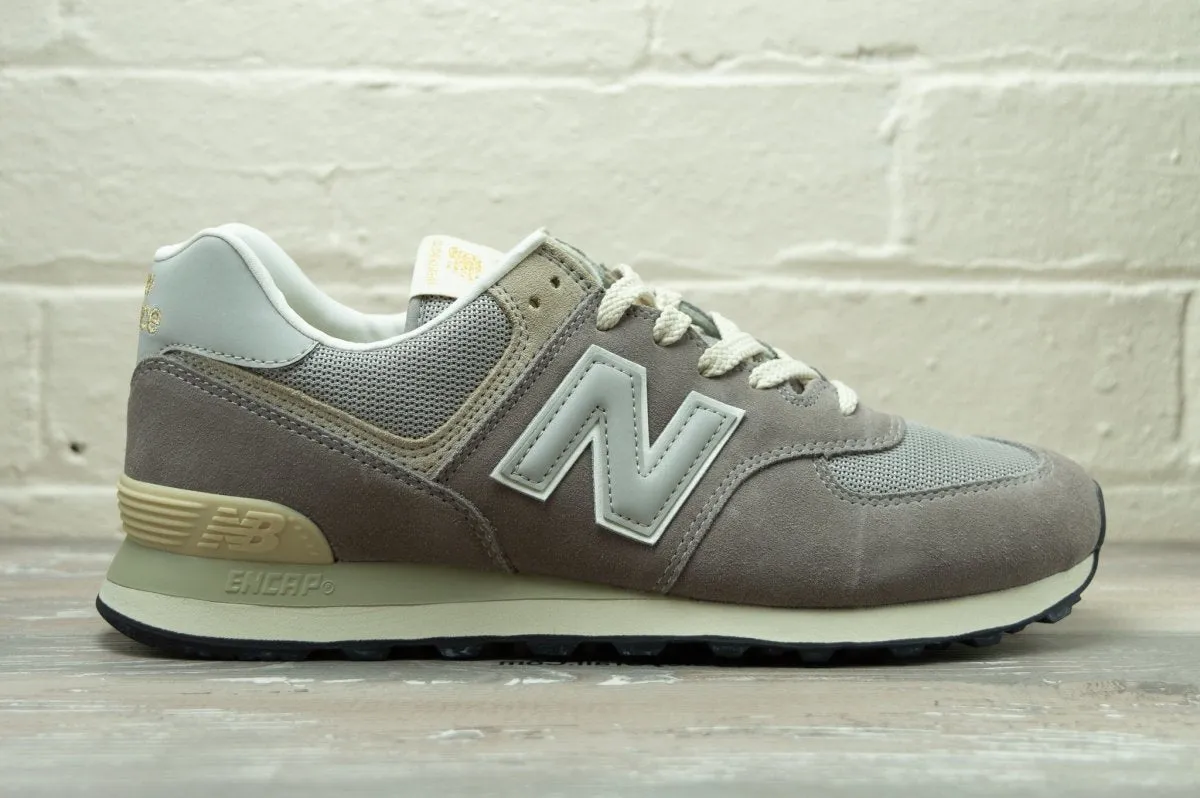 New Balance 574 ML574GYE Friends & Family