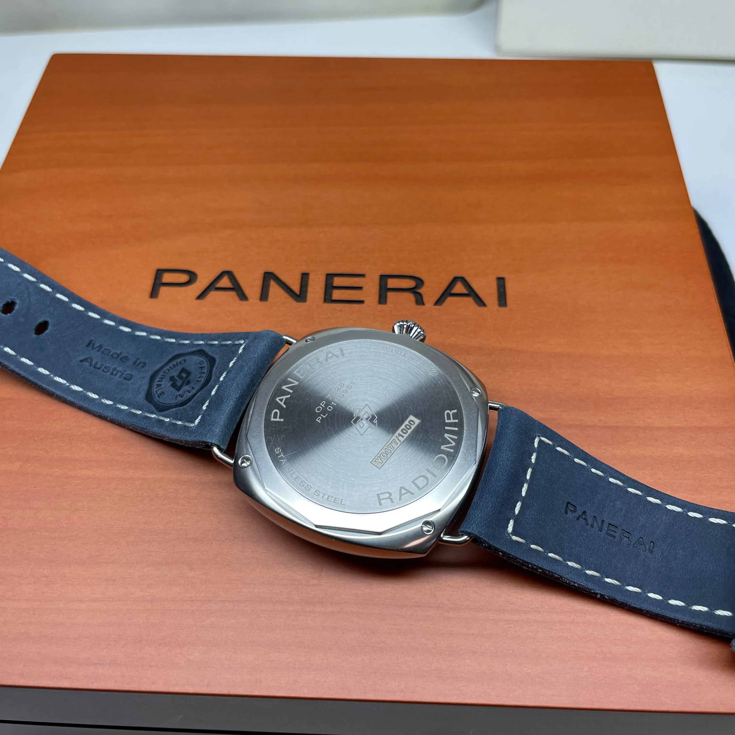 Pre-owned Panerai Radiomir Tre Giorni Blue Suede PAM01335 - 45mm Watch